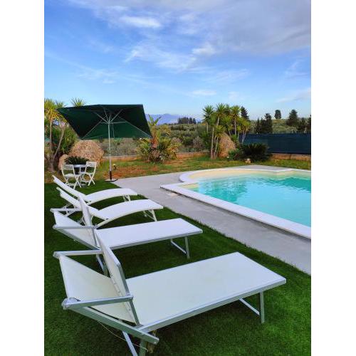 Villa Deborah Relax in Piscina