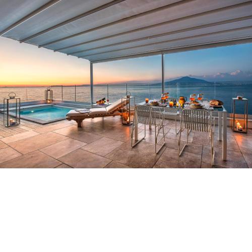Villa Degli Dei - Private Waterfront Villa - By Gocce