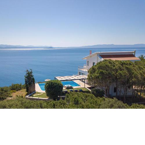 Villa del Mare, built on the edge of the sea