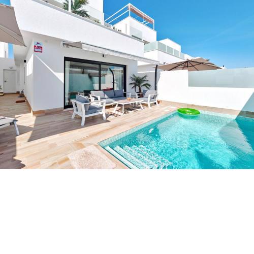 Villa del Pinatar heated private pool