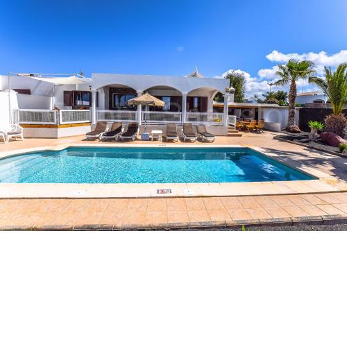 Villa Del Sol - LH133 By Villas Now Ltd
