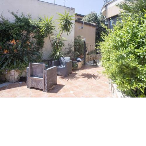 Villa Delle Magnolie Quite place next to the sea