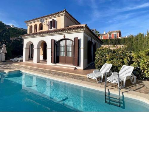 Villa Deluxe,white beach,mountains