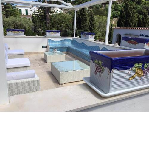 VILLA DI LUSSO CAPRI VIA MULO