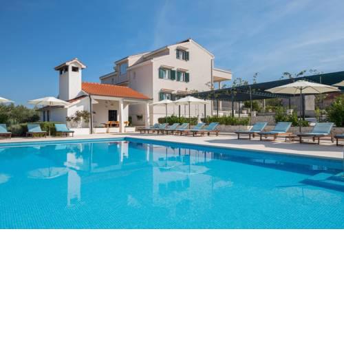 Villa DIVA Holiday House