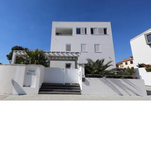 Villa DOEL