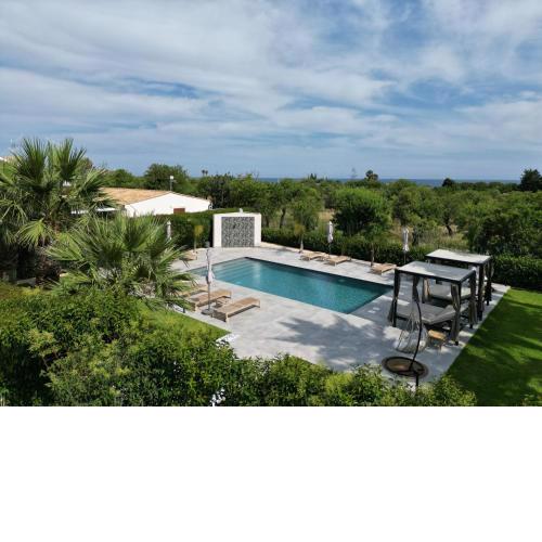 Villa Dolmen Beach