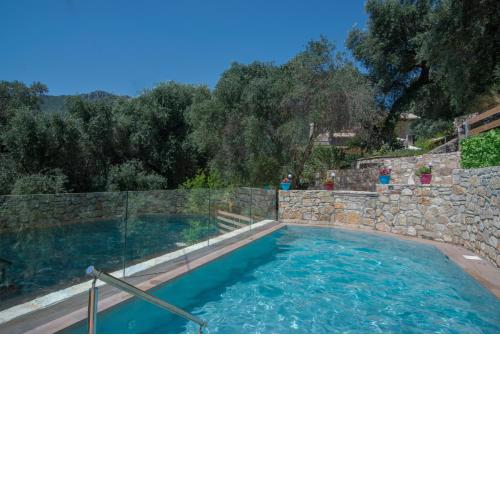 Villa Douros with private pool near Parga city center