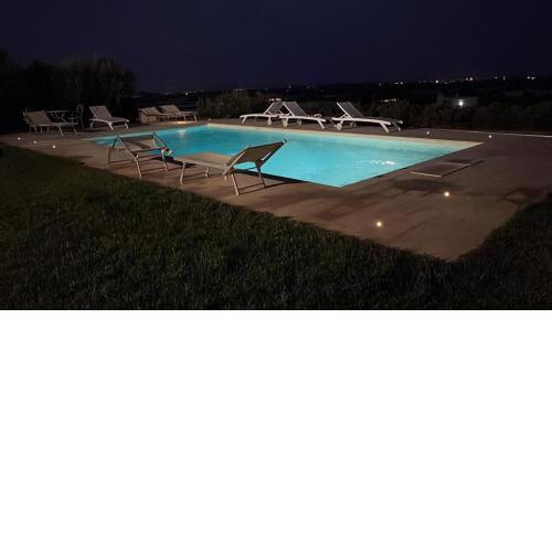 Villa Dyria exclusive swimming pool