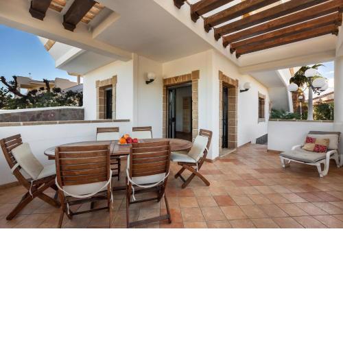 Villa Eden by BarbarHouse