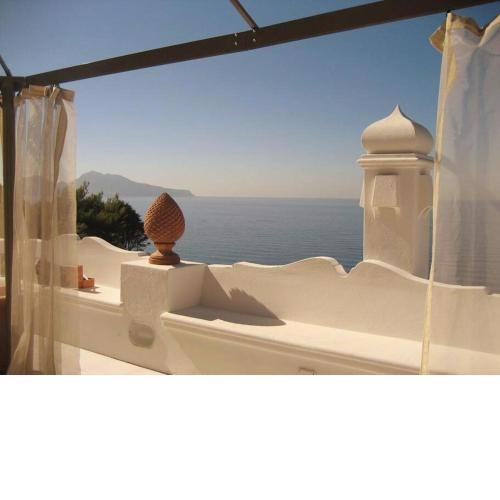VILLA EDES