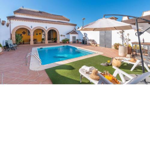 Villa el Señorío Alameda by Ruralidays