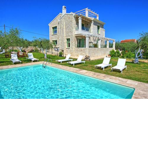 Villa Elaia by MediterraneanVillas