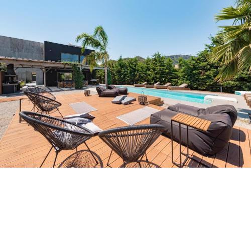 Villa Eleven