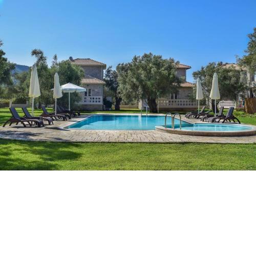Villa *ELIA*/5' from town & sea/ Mountain view