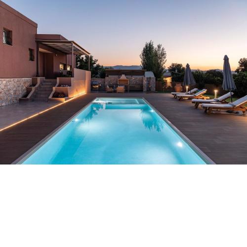 Villa Enny, 3 BD with Private Heated Pool