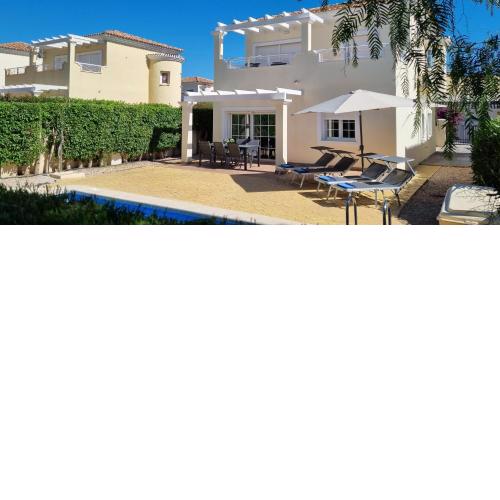 Villa Excelente, with a private pool