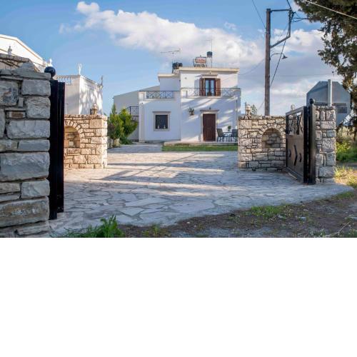 Villa Faistos View