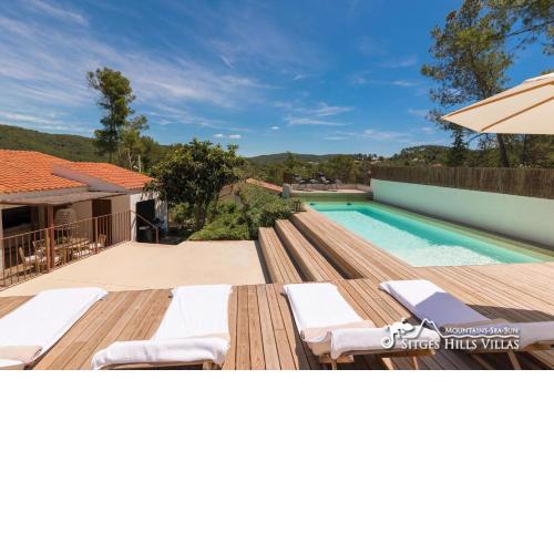 Villa Falco is a beautiful single storey holiday villa with private pool