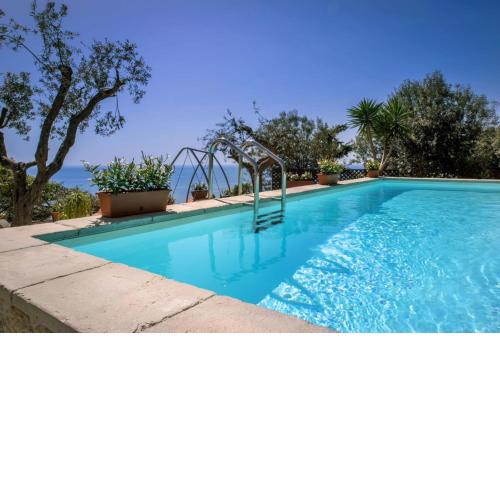 Villa Farfalla 10