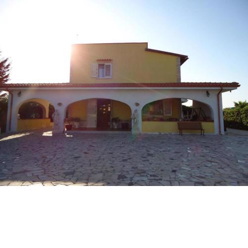 Villa Francesca in full relaxation - wi-fi near the sea