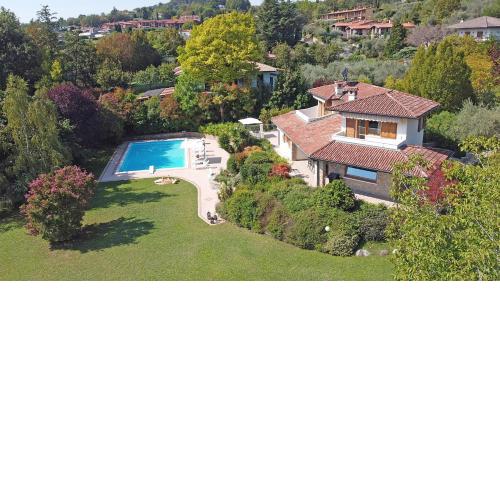Villa Gelso park and private pool, lake view, ac,