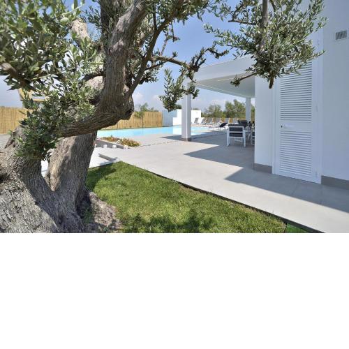 VILLA GIAIRA CON PISCINA PRIVATA