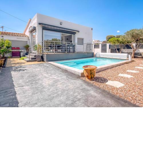 Villa Gironés by Interhome