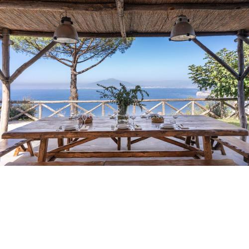 Villa Giulia amazing villa with pool, patio, bbq and sea views