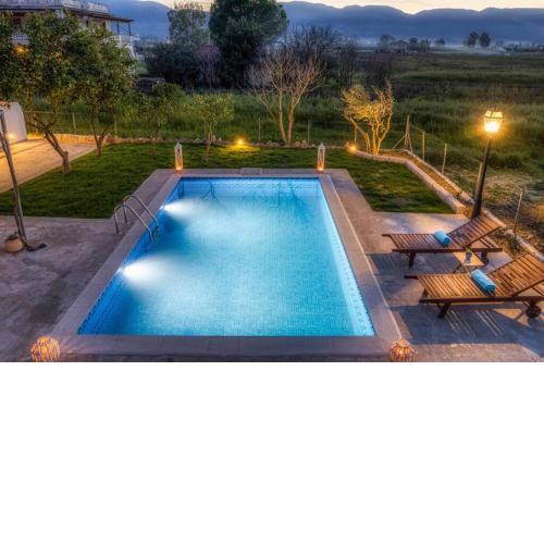 Villa G&K, Impeccable Location
