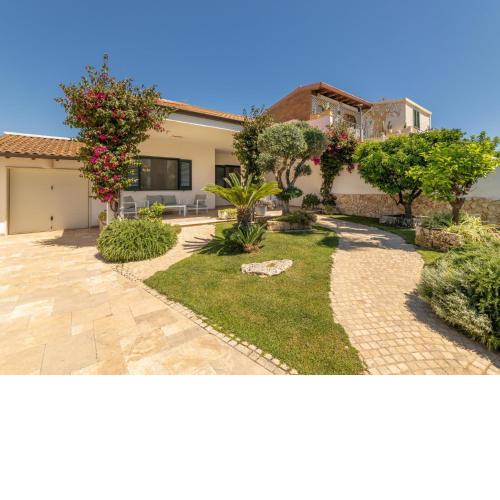Villa Glenda by Interhome