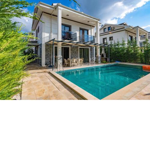 Villa Gold Rose, Zentrumsnahe Villa für 8 Personen in Oludeniz Hisaronu