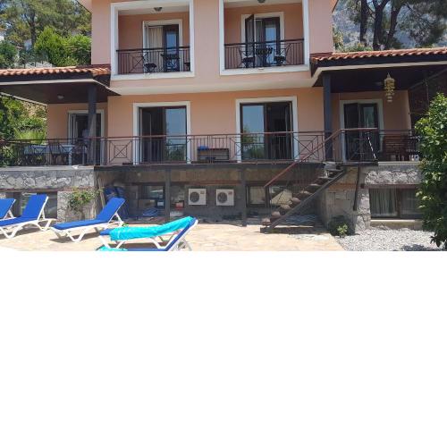 Villa Grande Olive 1/2