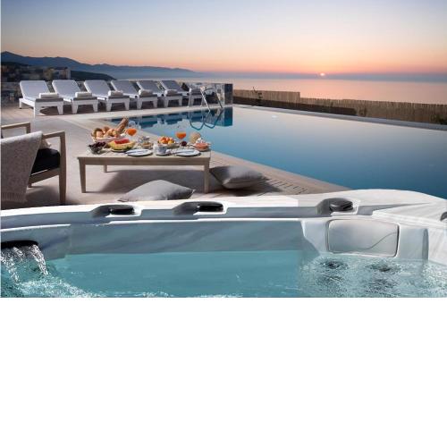 Villa Greece by Myseasight