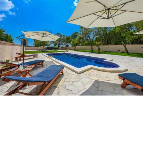 Villa Green Oasis