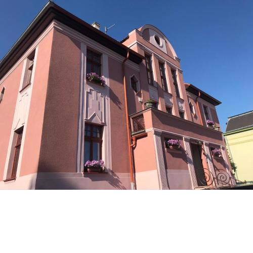 villa Gross 2