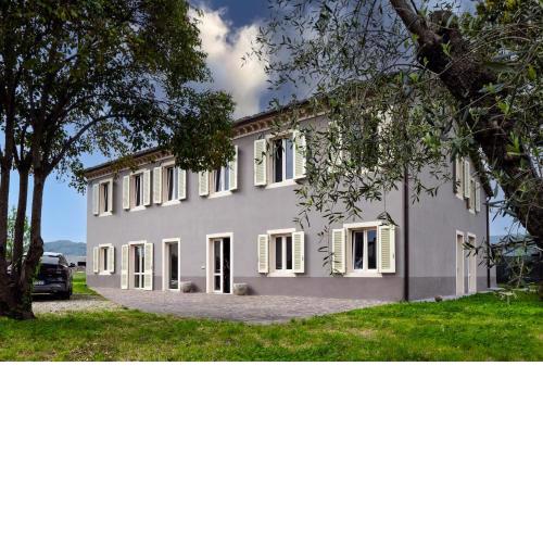 Villa In Campora