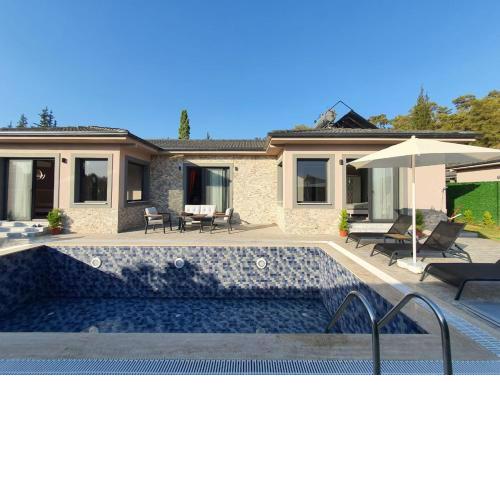 Villa in Fethiye with Private Pool Close to Beach