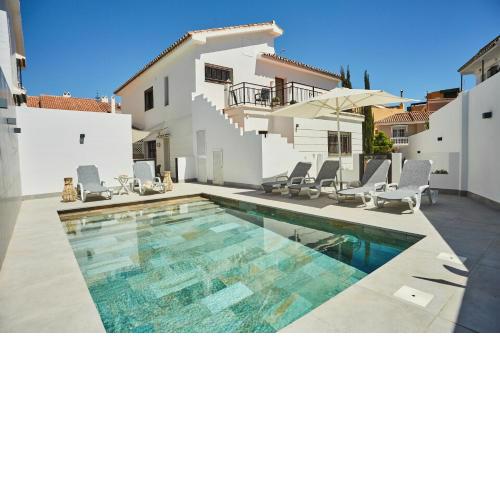 Villa in Fuengirola Center NEW SALT WATER POOL