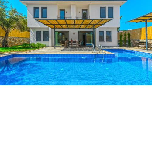 Villa in Kas with Pool Jacuzzi Garden and Porch