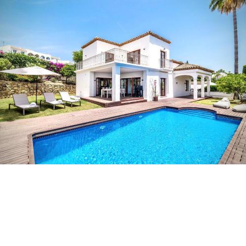 Villa in Prime location with private pool- gated