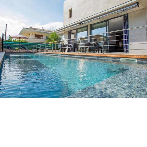 Villa Iola a 150m de la playa ideal para familias grandes