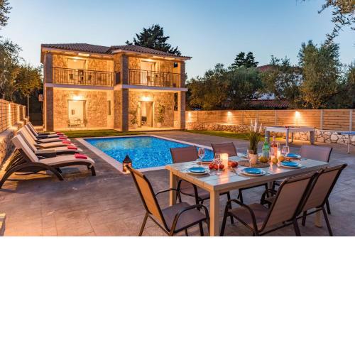 Villa Ionio Zafeiris by Villa Plus
