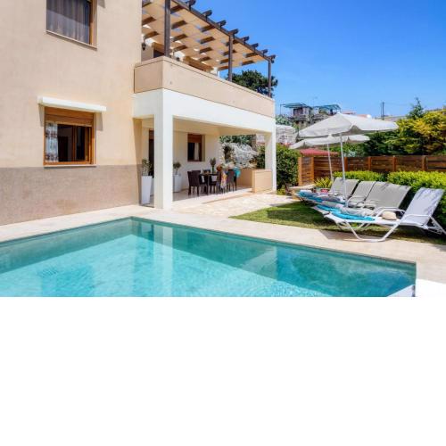 Villa Irines House by Villa Plus