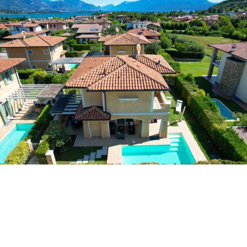 Villa Iris