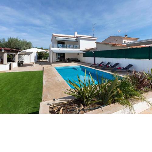 Villa Isabel by Interhome