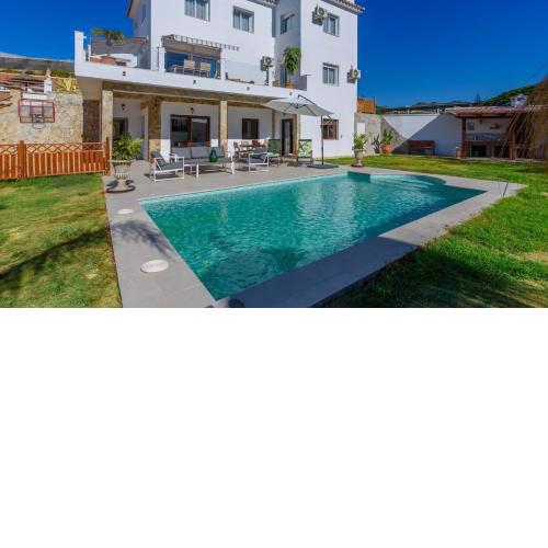 Villa Isabel Vélez-Málaga by Ruralidays