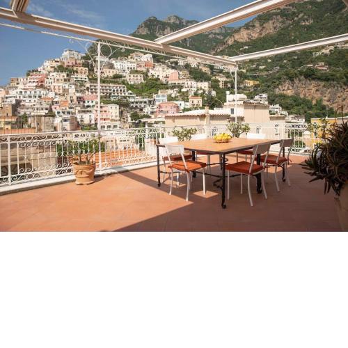 Villa Joey - Prestigious residence with private garage in the heart of Positano