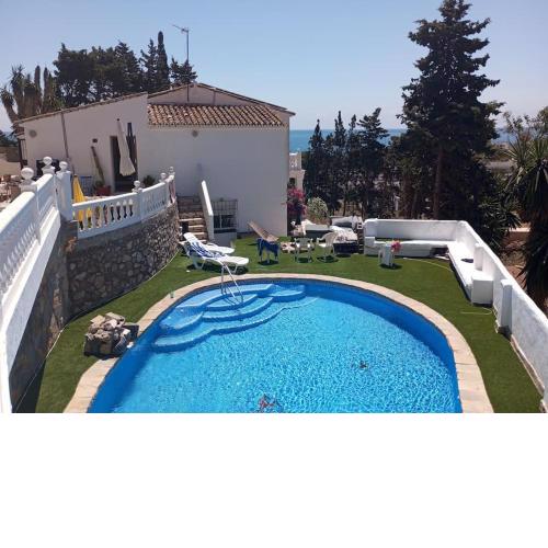 Villa junto a la playa