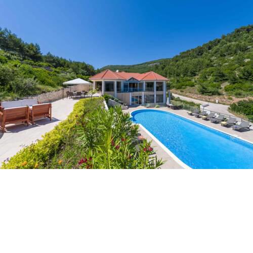 Villa Karbuni Deluxe - 7 Bedroom Villa - Sea and Beach Views - Perfect for Larger Groups